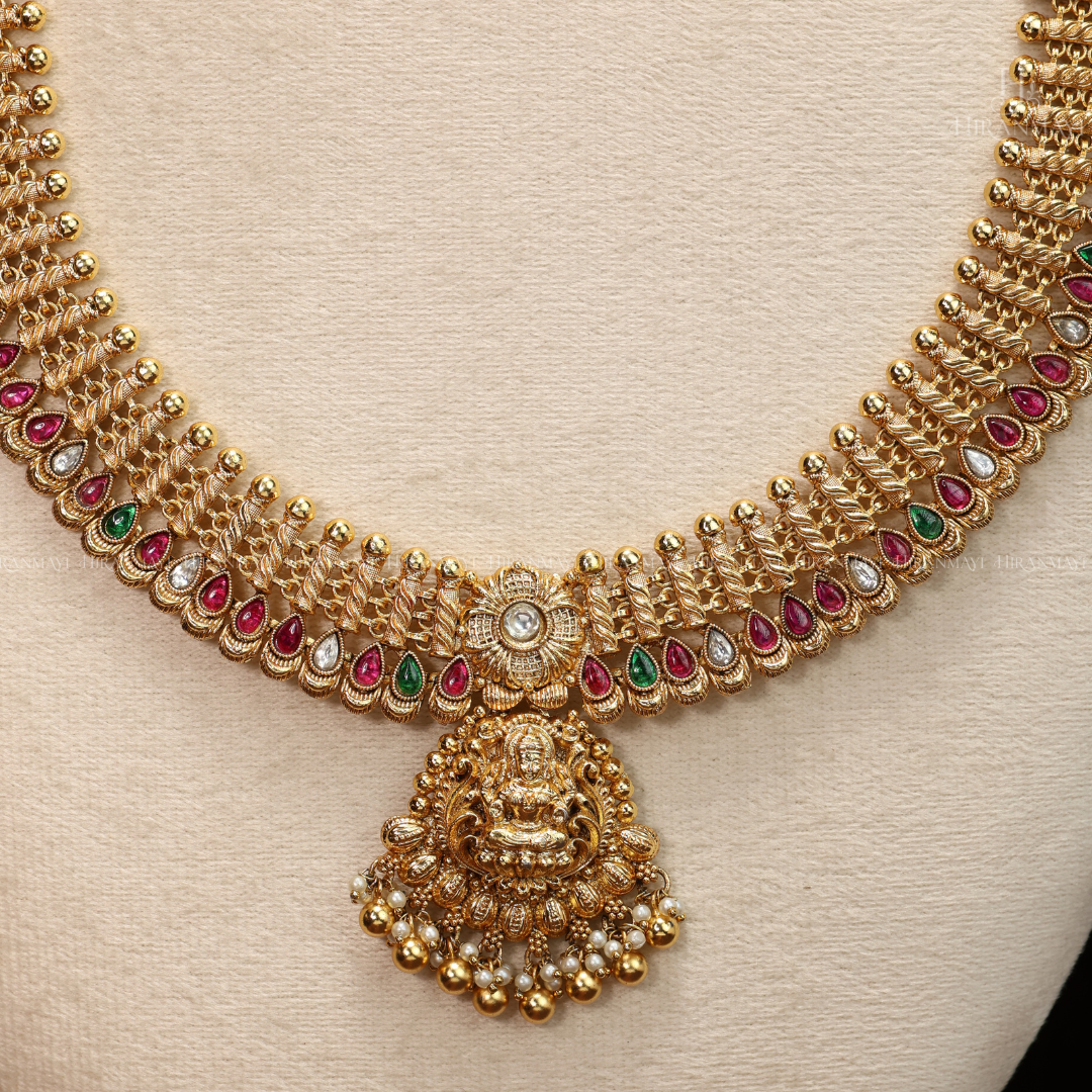 Antique bridal set with premium kemp stones
