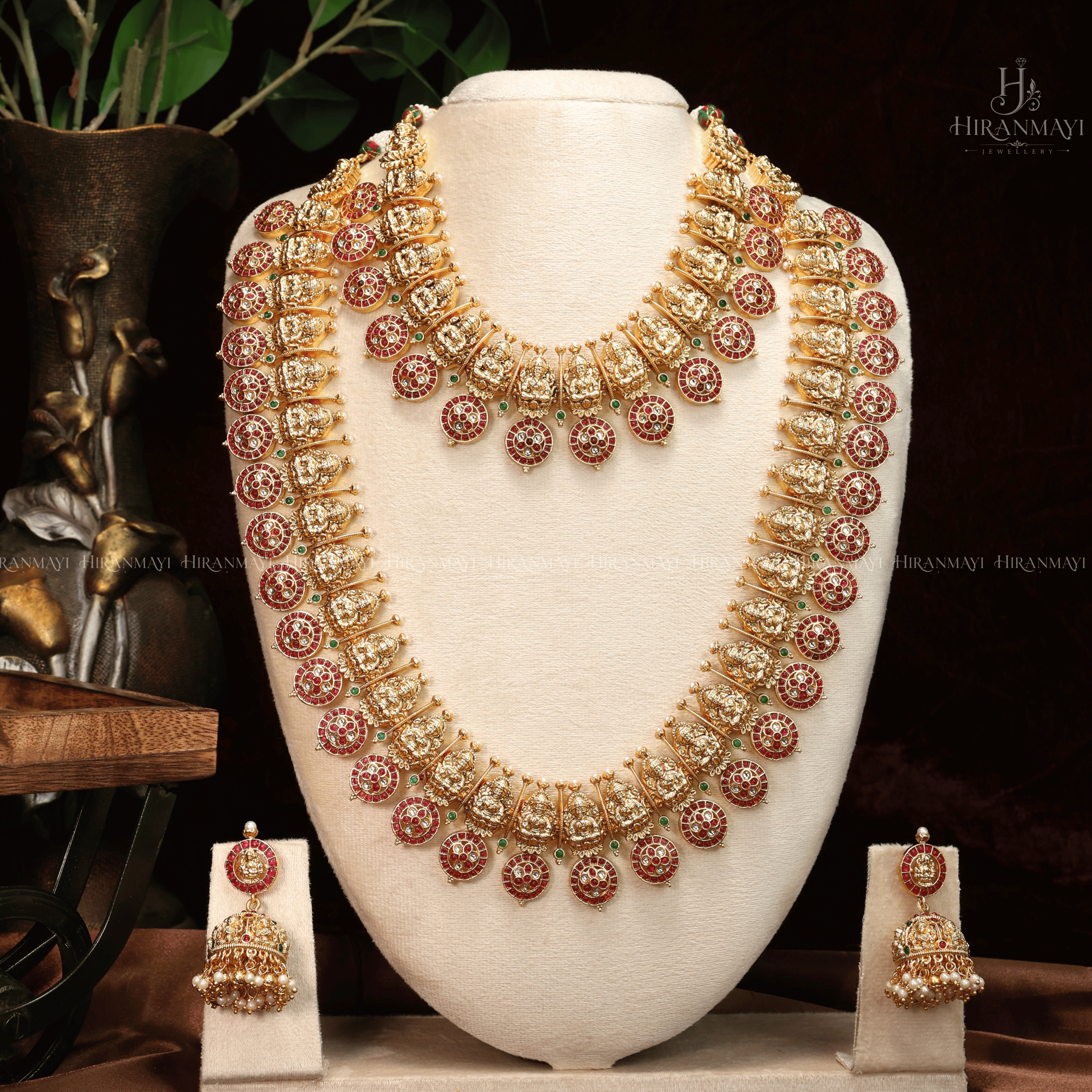 Kemp stone with Lakshmi crafted bridal set