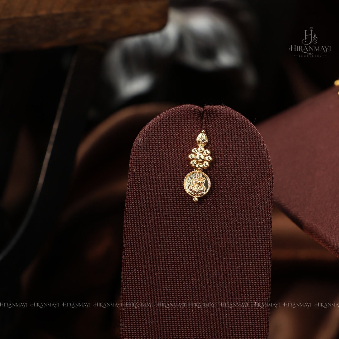 Lakshmi coin simple necklace