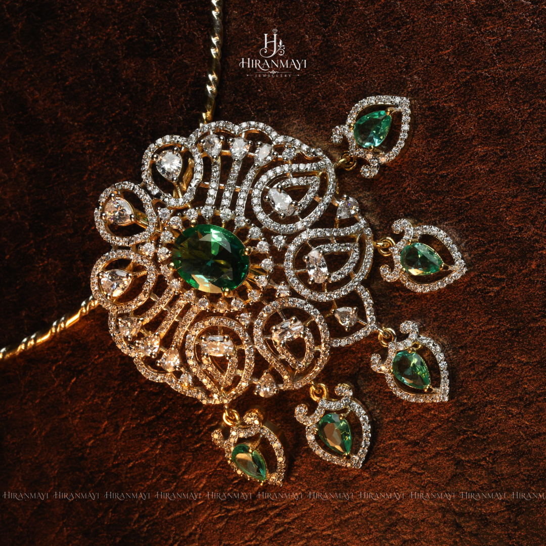 Diamond replica pendant with hasli