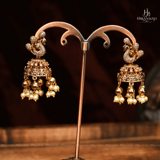 Antique With Diamond Stones Studded Chocker