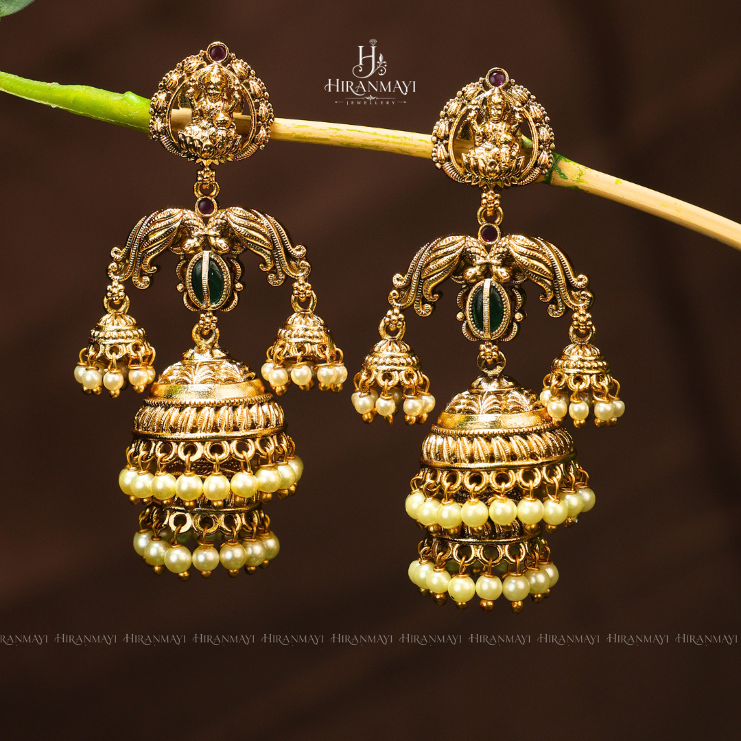 Antique chandelier step jumka