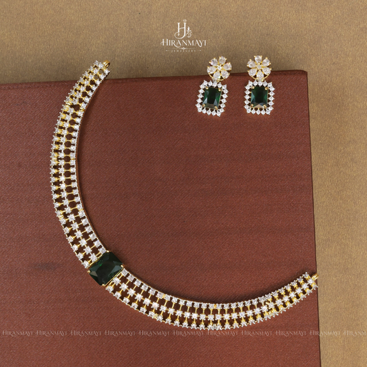 Celebrity inspired necklace emerald green