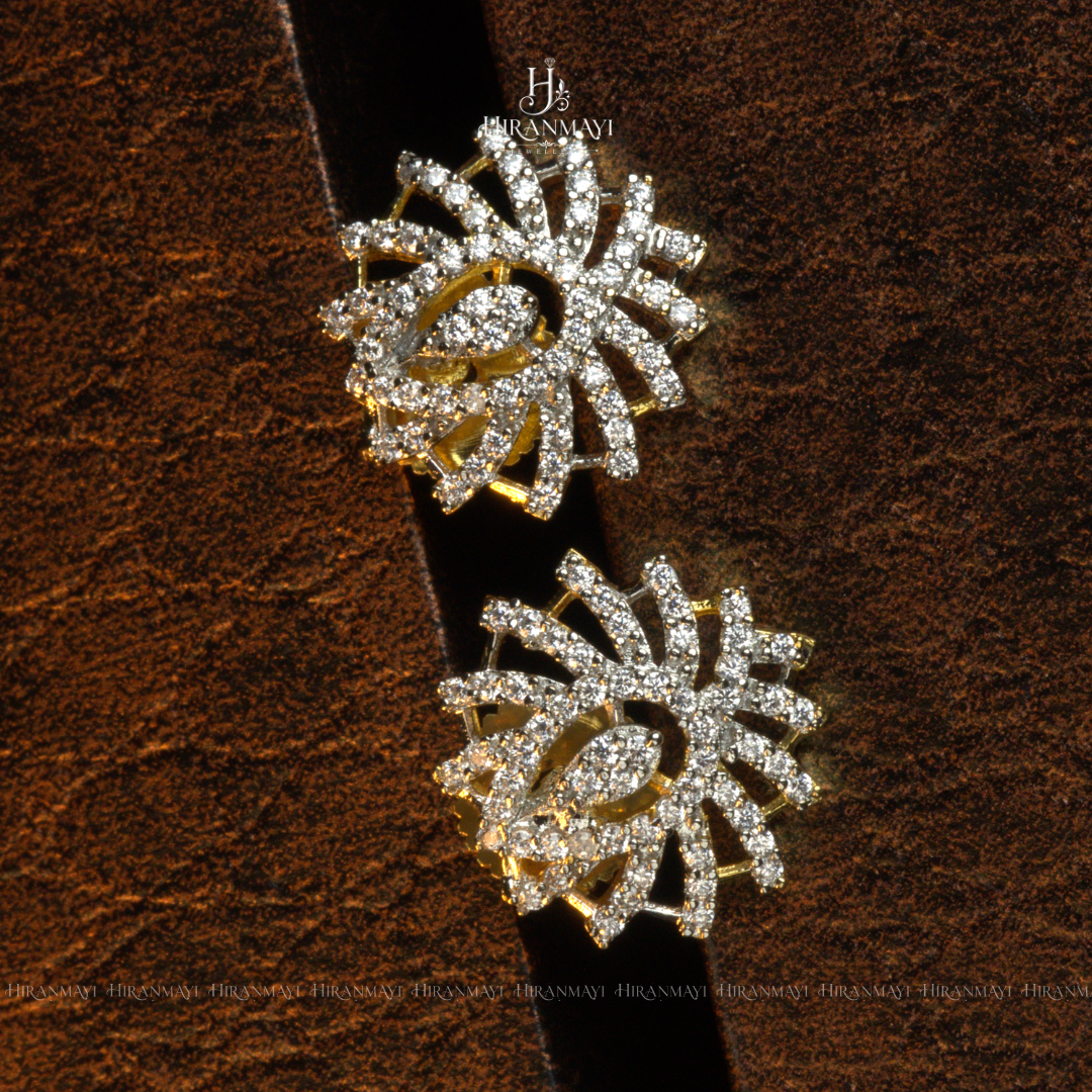 Diamond replica pendant with hasli