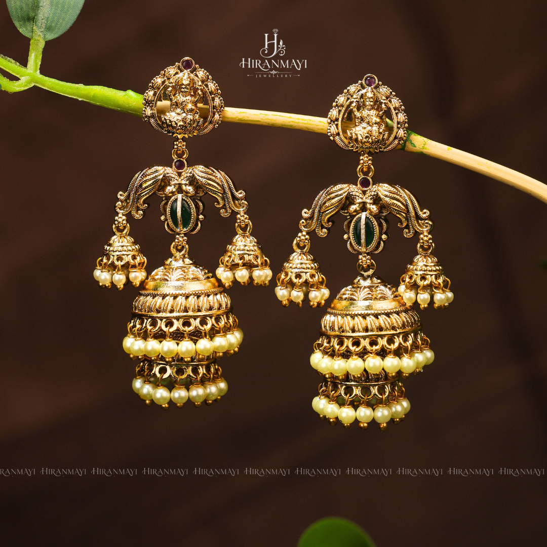Antique chandelier step jumka