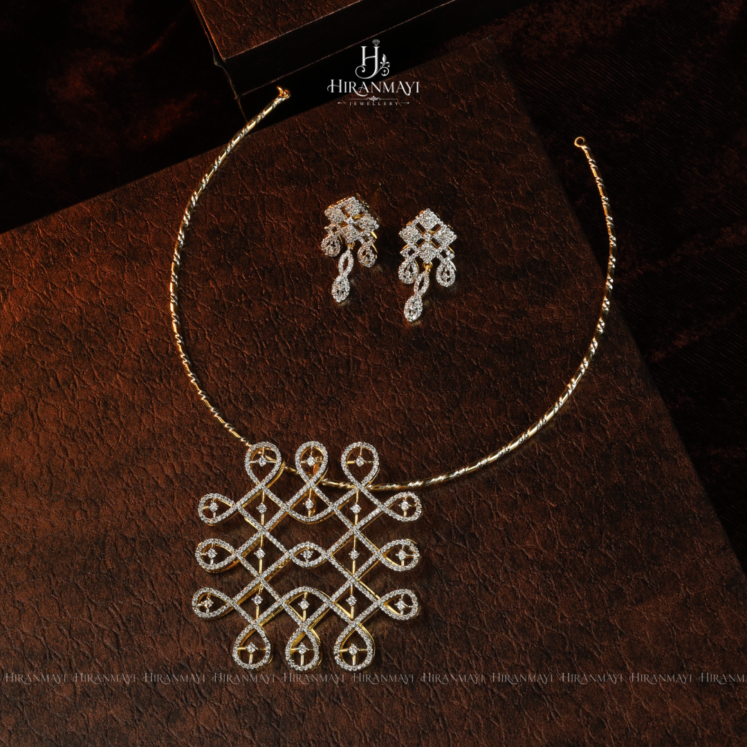 Kolam pattern pendant with hasli