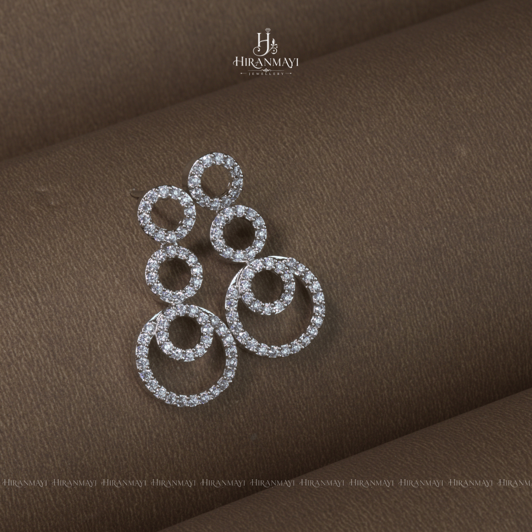 Circular pattern party wear necklace