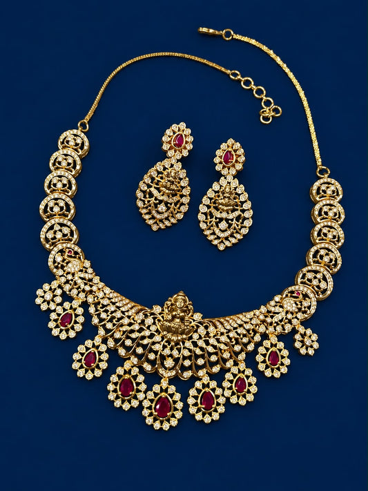 Stone placed statements necklace with earrings