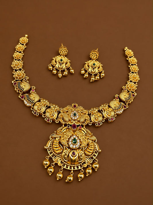 Antique without idol necklace with earrings