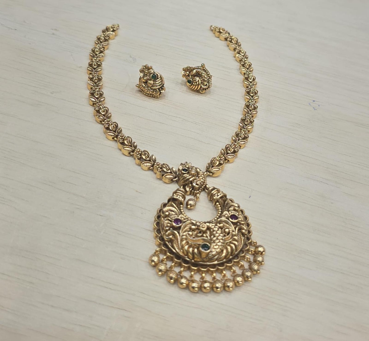 Lakshmi antique necklace with earrings