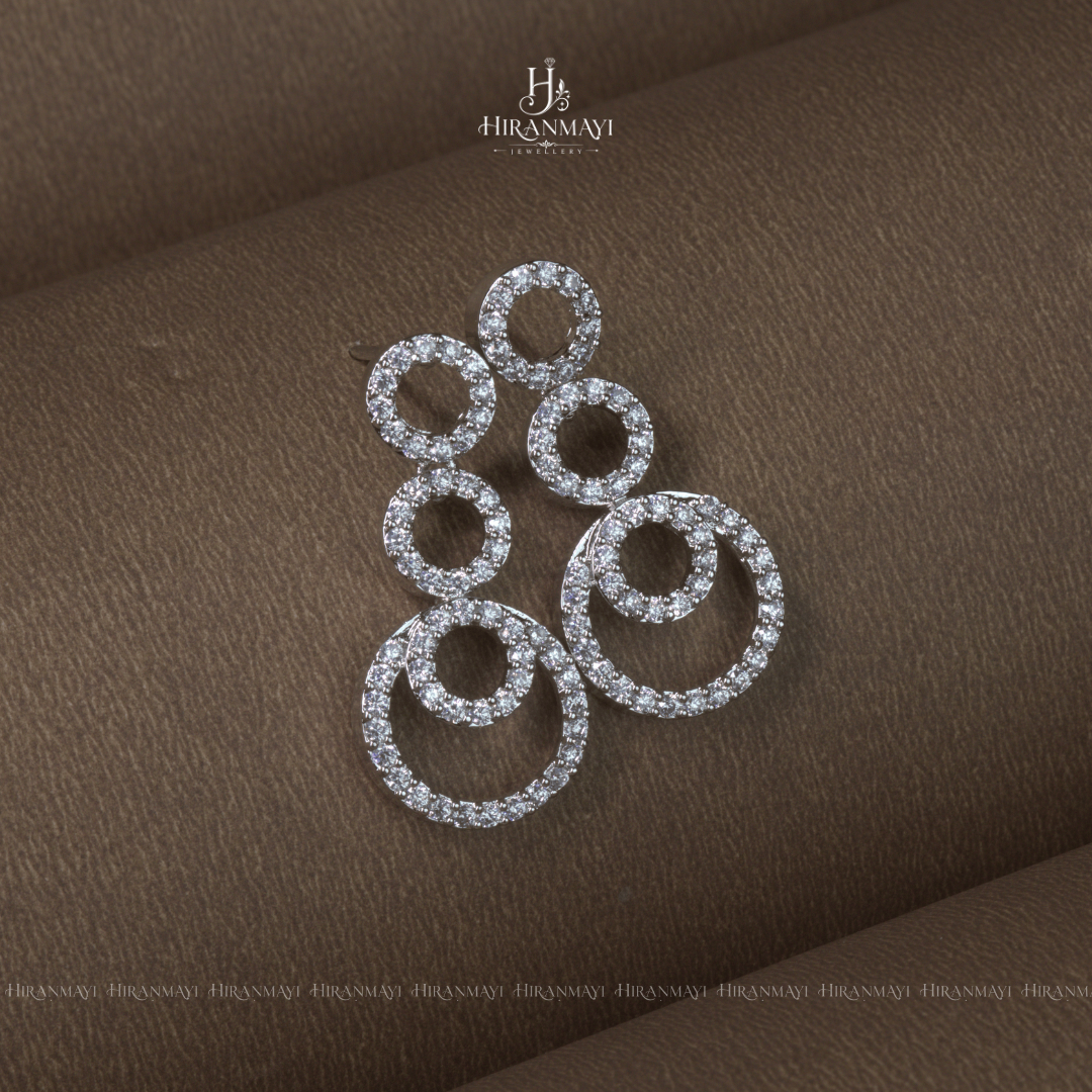 Circular pattern party wear necklace