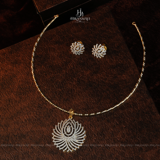 Diamond replica pendant with hasli