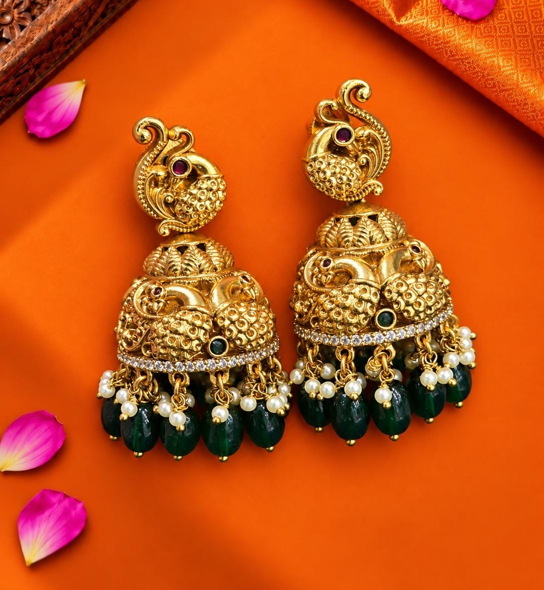 Antique jumka with pearl hanging