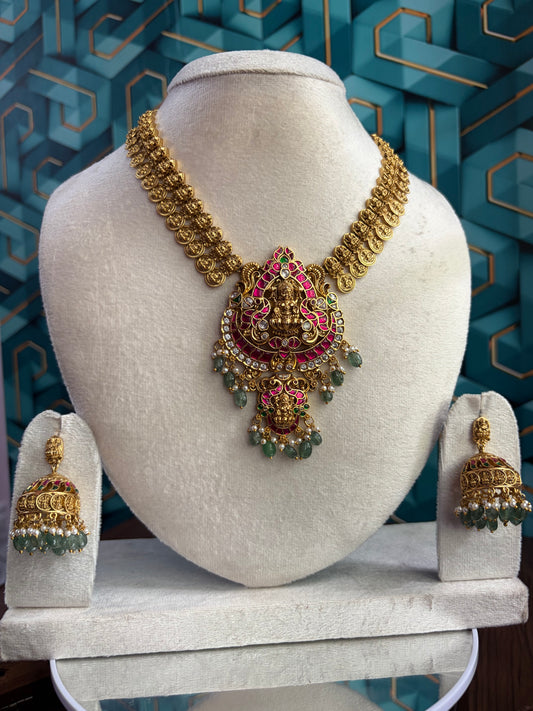 Jadau Kundan stone necklace with earrings