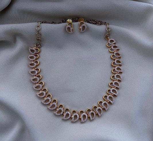 Mango motif necklace with earrings