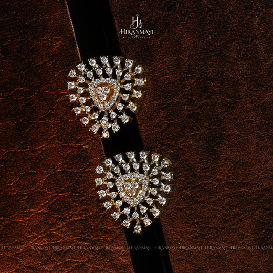 Diamond replica pattern pendant with hasli