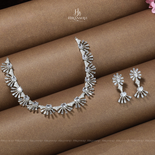 Sunrise pattern with white stone necklace