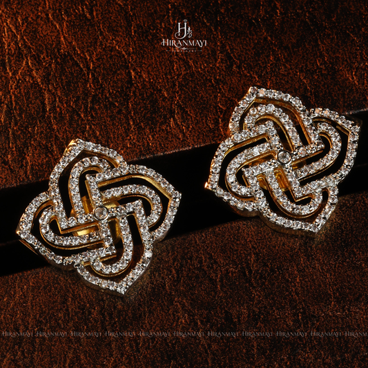 Kolam pattern pendant with hasli