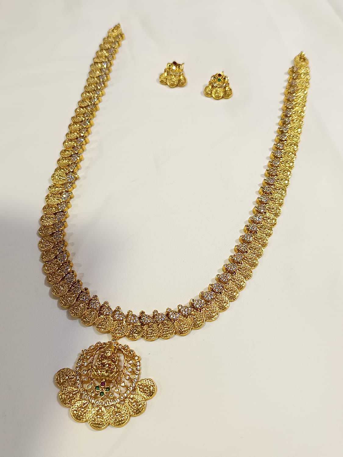 Lakshmi coin with stone antique haram