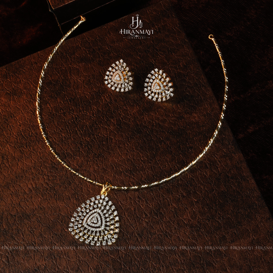 Diamond replica pattern pendant with hasli
