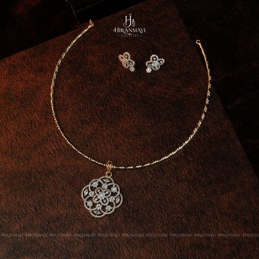 Kolam pendant with hasli