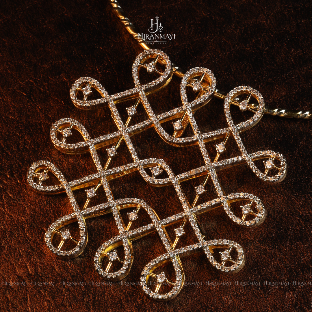 Kolam pattern pendant with hasli