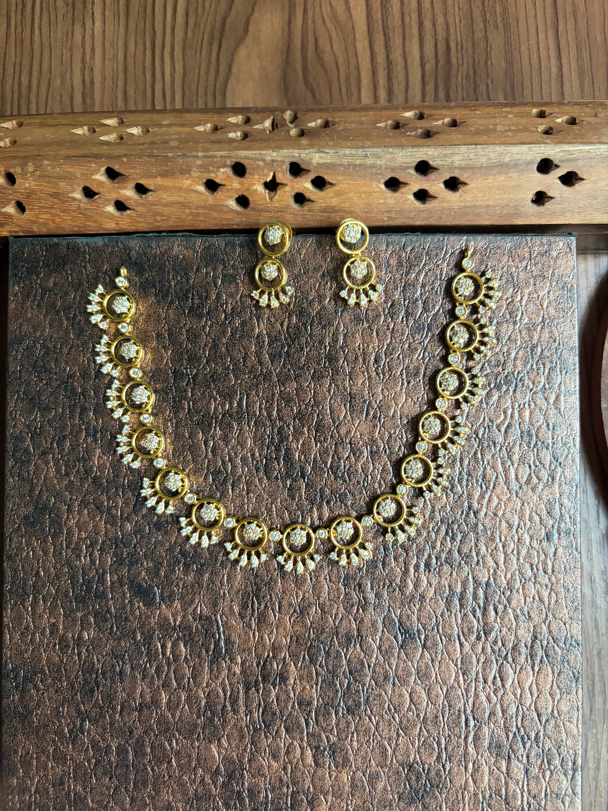 American diamond necklace with earrings