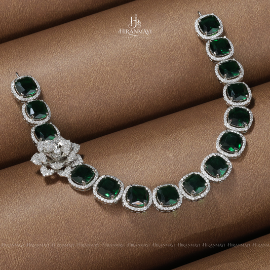 Bold emerald stone statement necklace rs.2100
