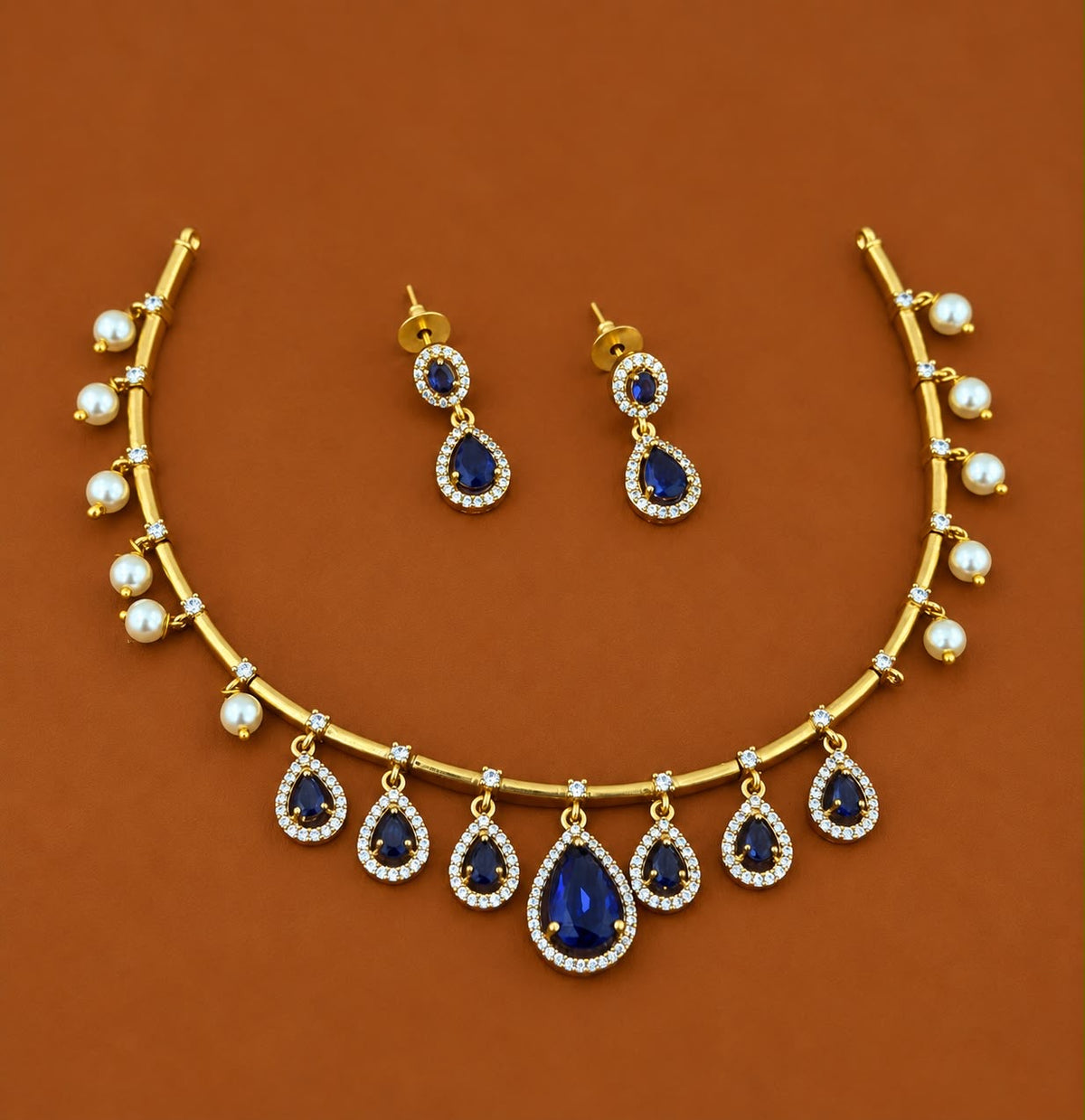 Tear drop hanging hasli with drop earrings