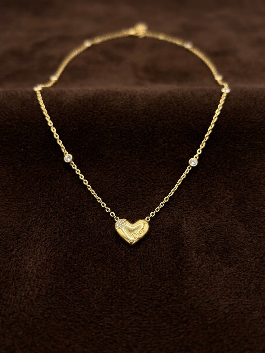 Anti tarnished chain with pendant