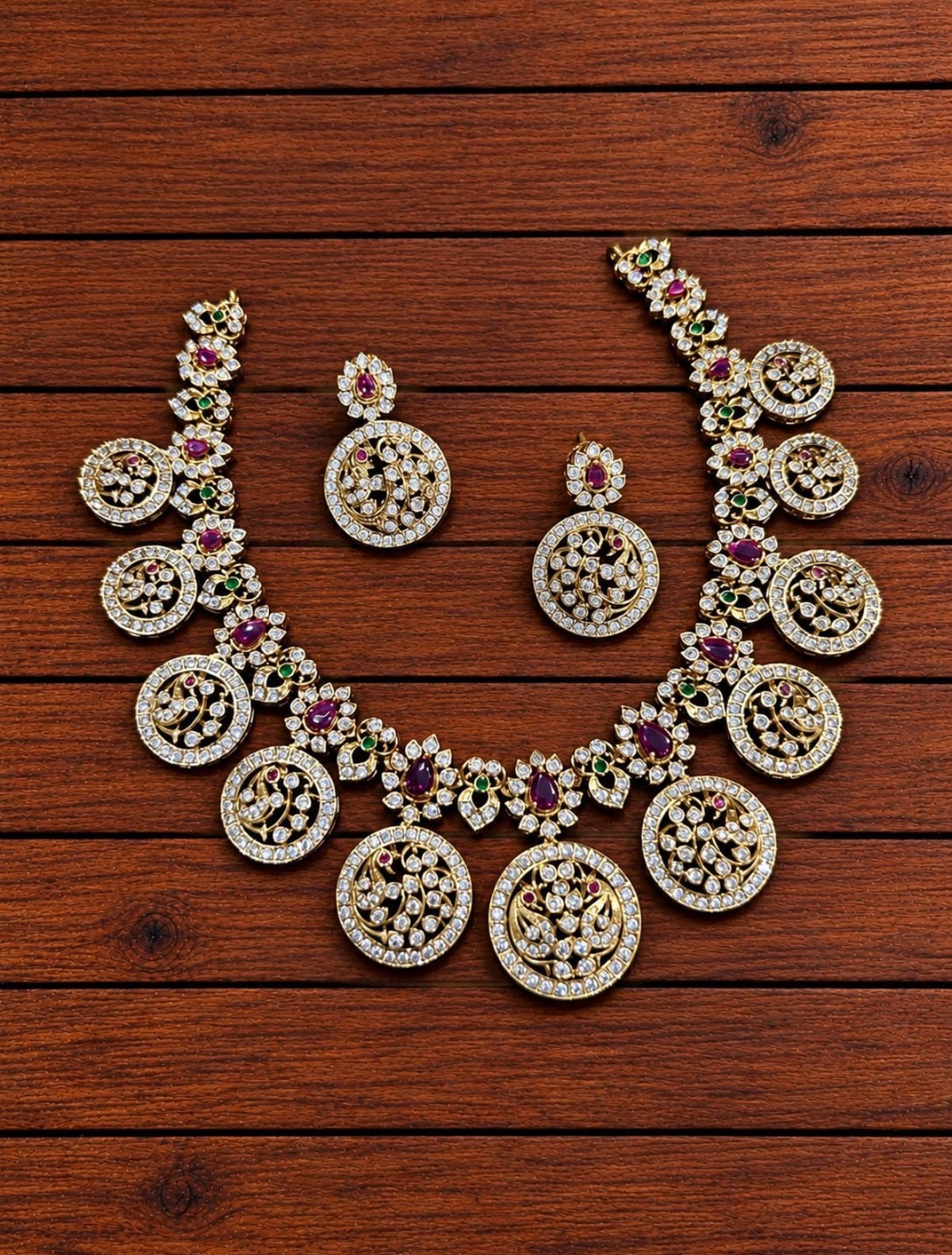Pottu kasu stone necklace with earrings