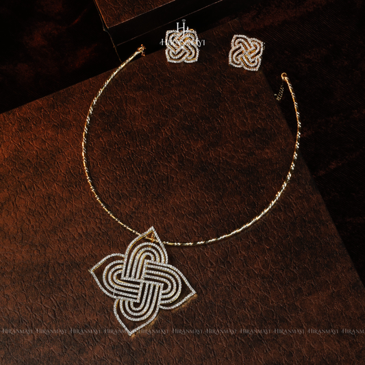 Kolam pattern pendant with hasli