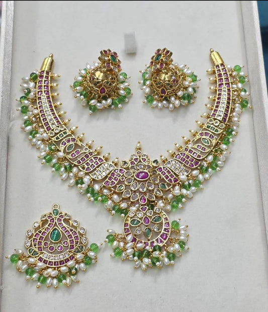 Guttapusulu necklaces with changeable pendants with earrings