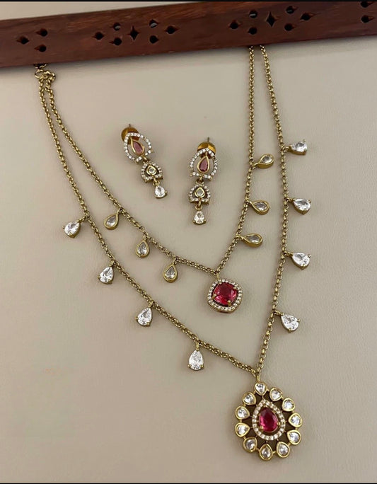 Two layer chain with earrings