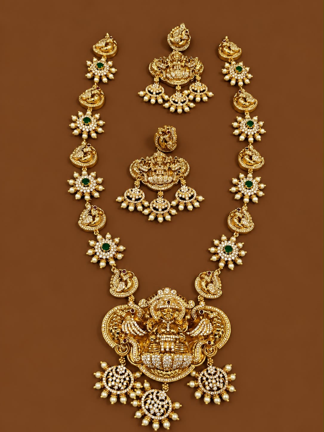 Antique Amman haram with white and emerald stone with earrings