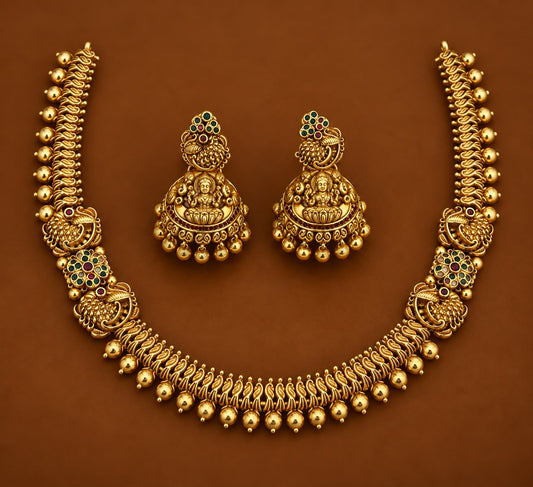 Antique necklace with jumka