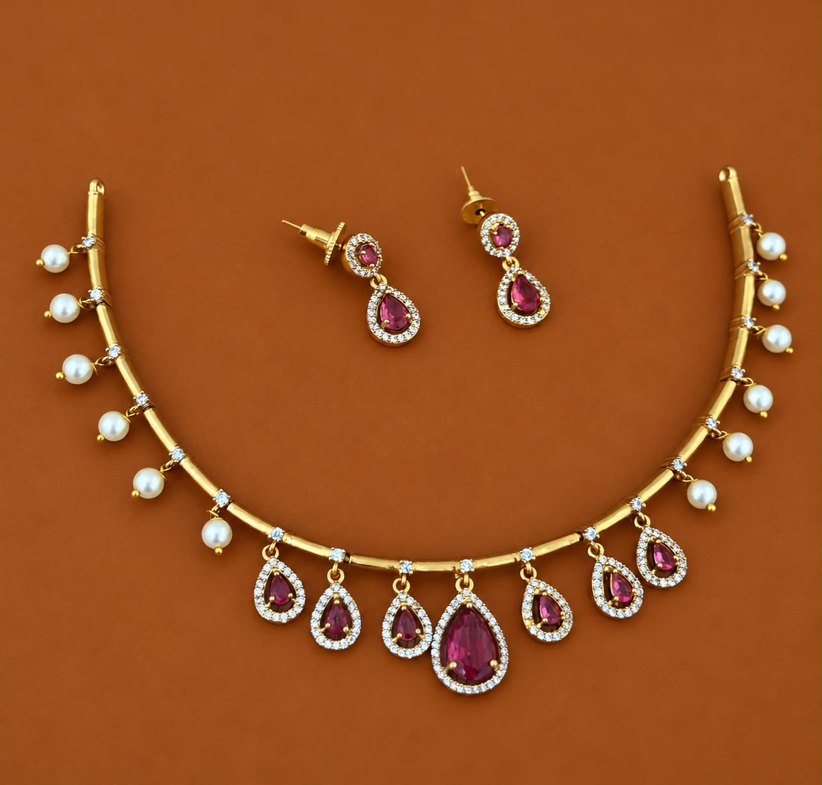 Tear drop hanging hasli with drop earrings