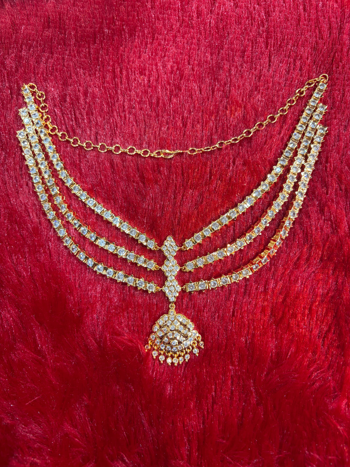 Impon three layer stone necklace with earrings