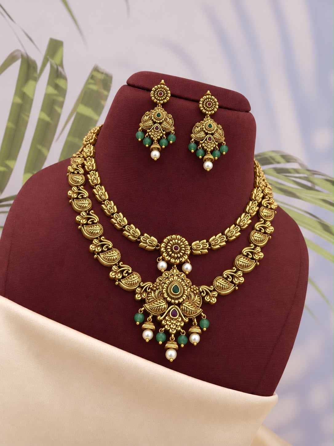 Antique layer necklace with earrings
