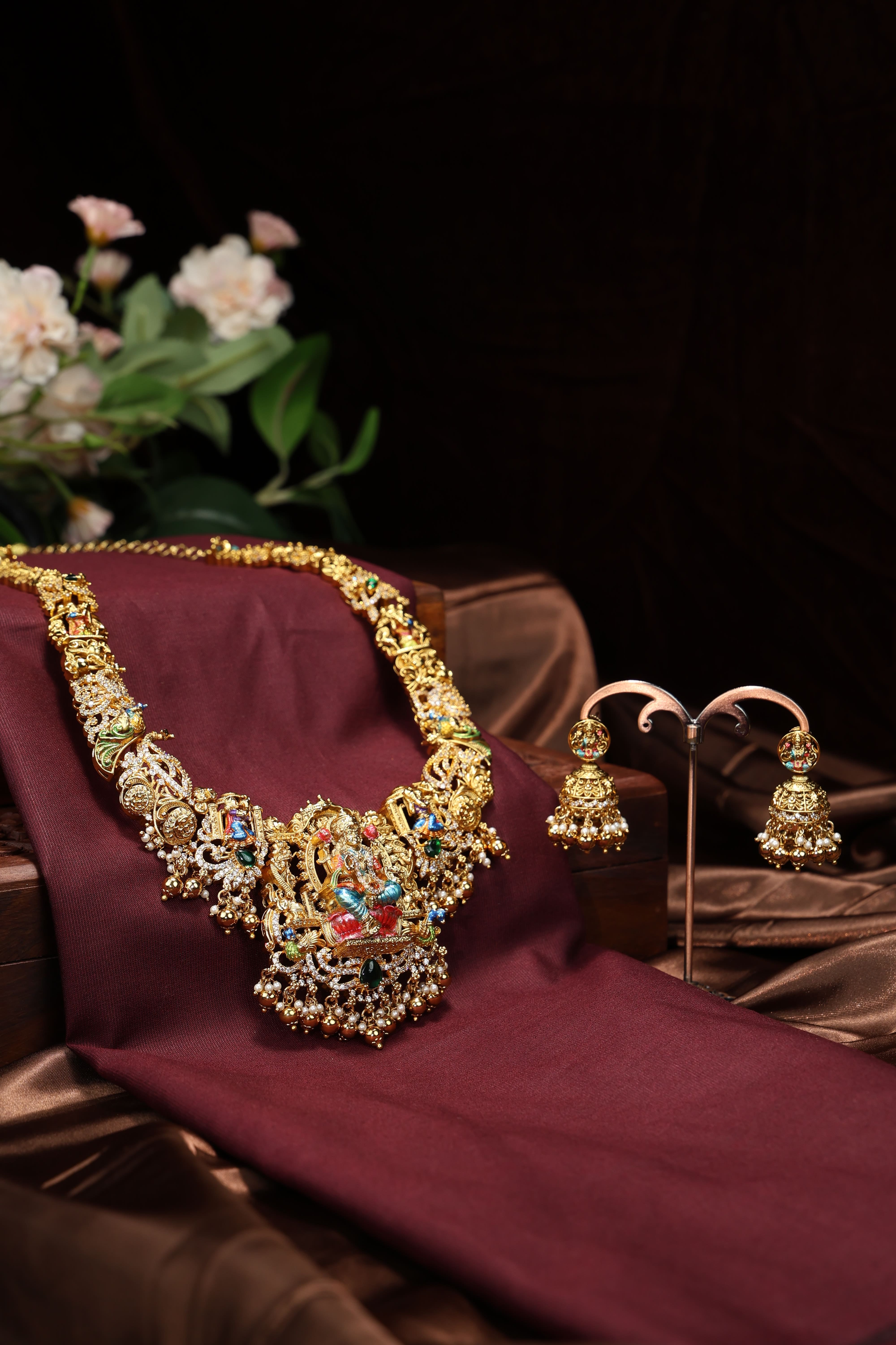 Handpainted lakshmi mottif antique haram