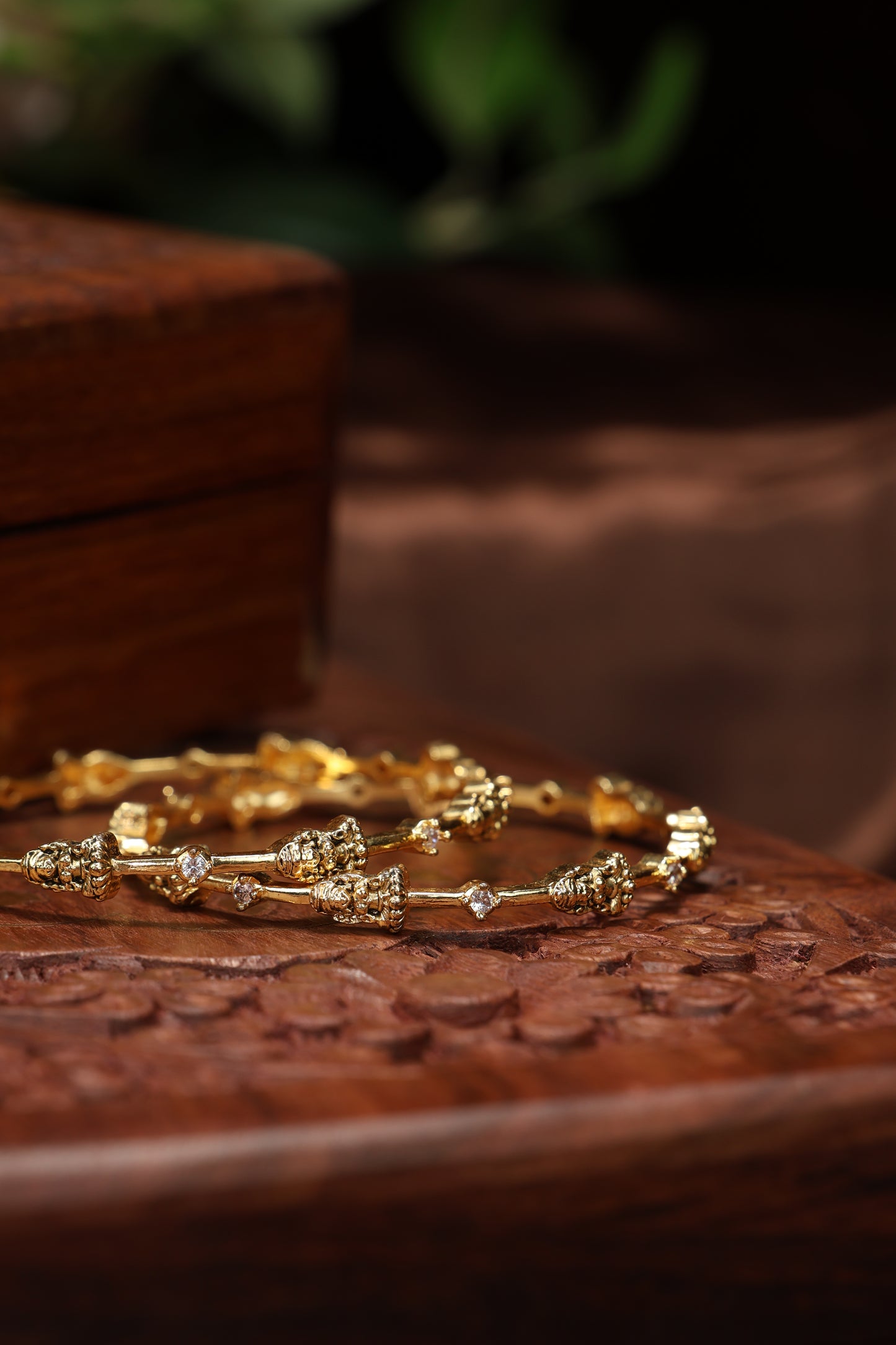 simple lakshmi with single stone bangles