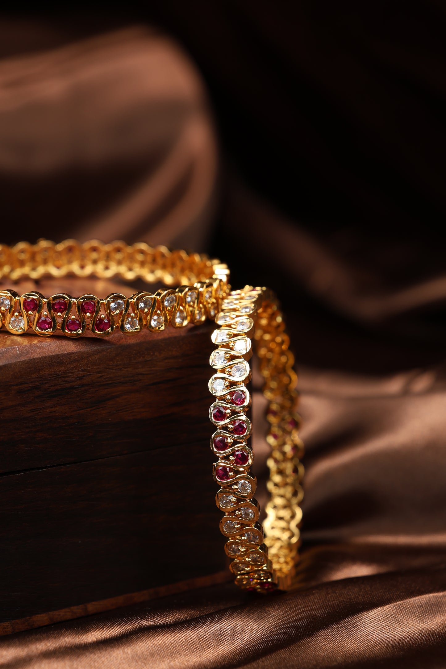 vintage zig zag pattern ruby white stone bangles-2pcs
