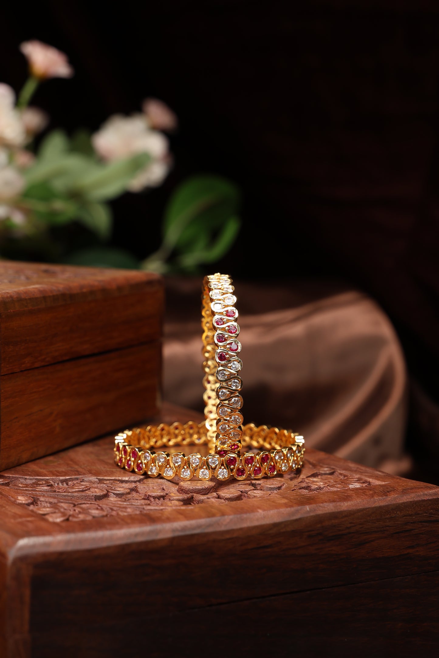 vintage zig zag pattern ruby white stone bangles-2pcs