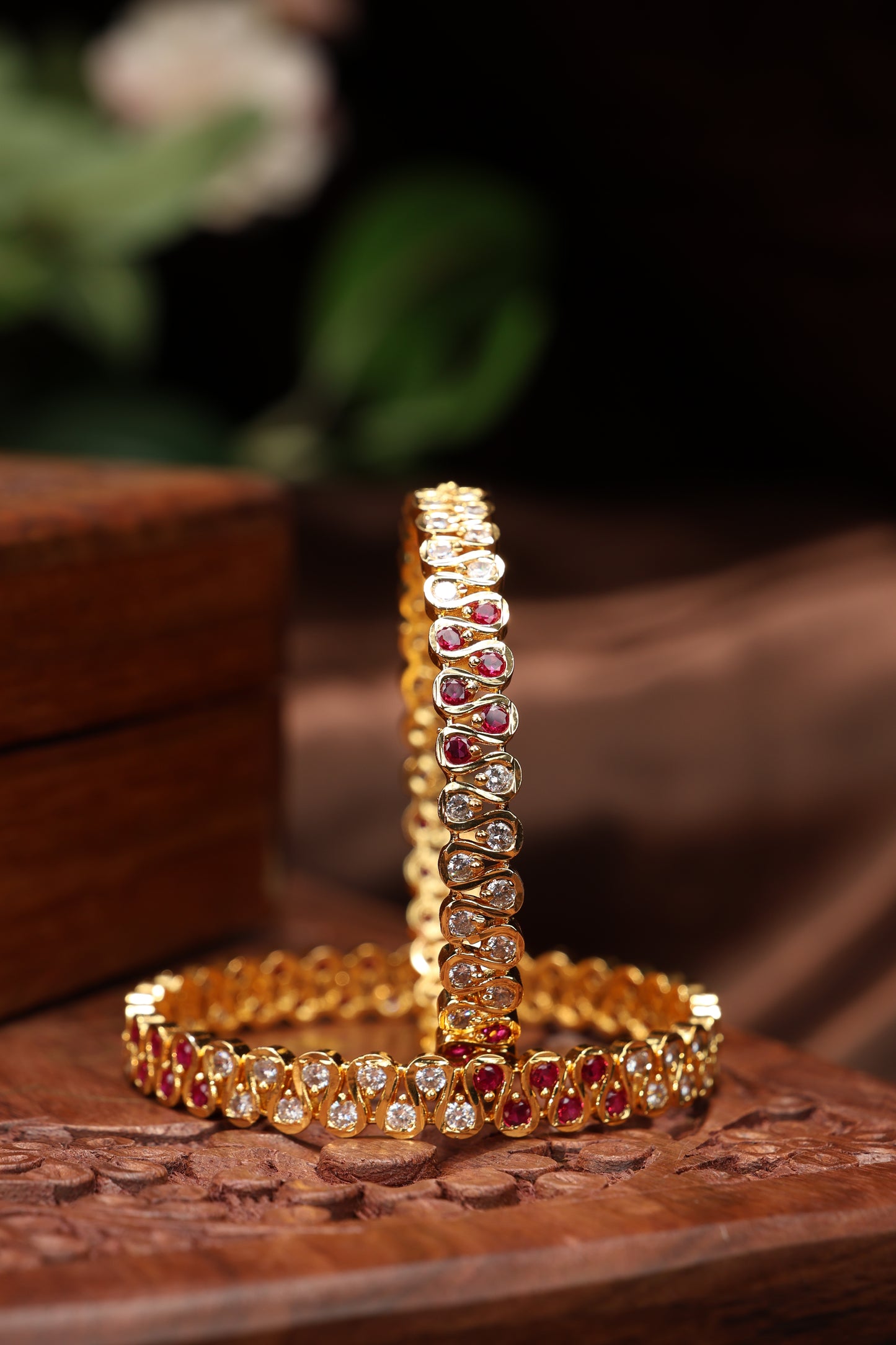 vintage zig zag pattern ruby white stone bangles-2pcs