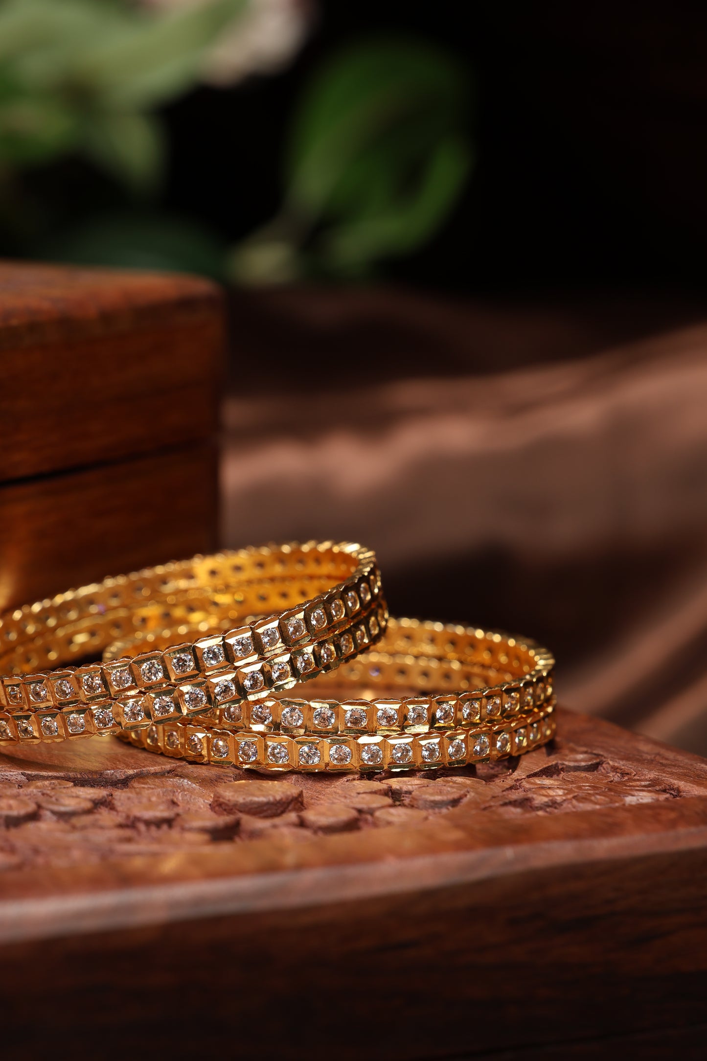 vintage single line white stone bangles-4pcs