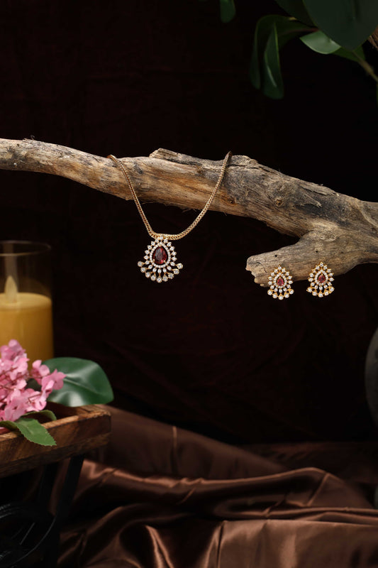 Diamond replica neclace