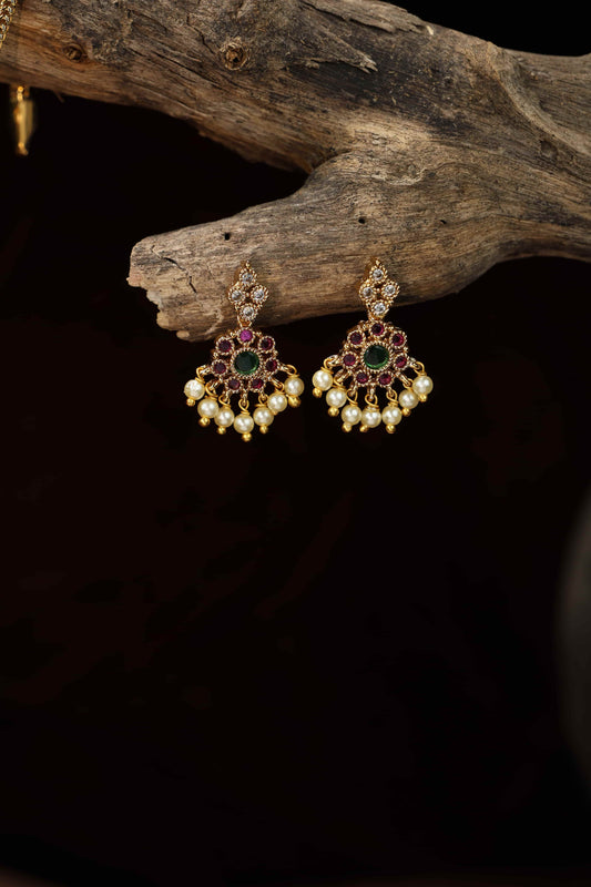 Kemp stone attigai ruby with emerald