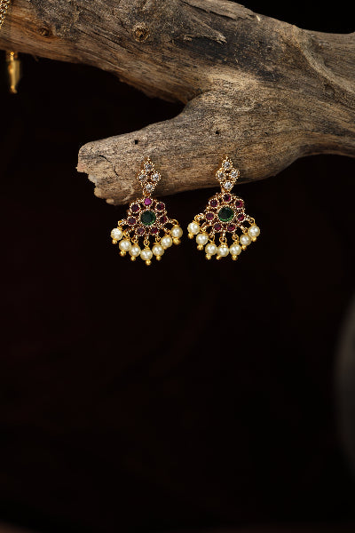 Kemp stone attigai ruby with emerald