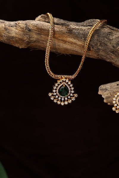 Diamond replica neclace