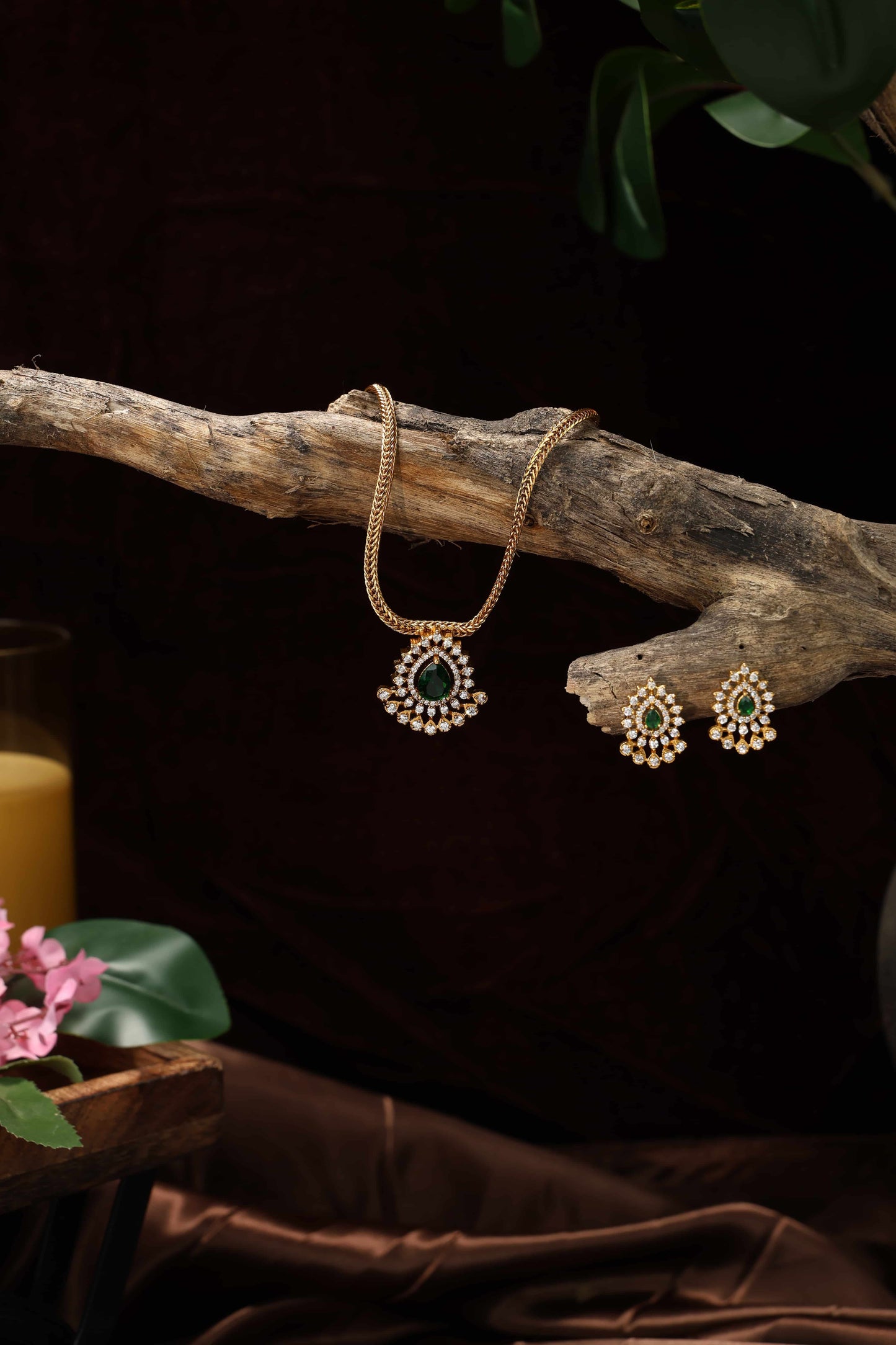 Diamond replica neclace